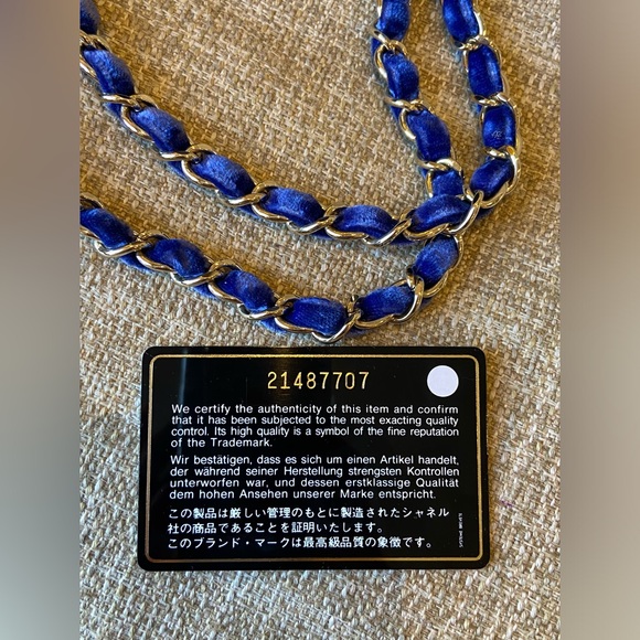 AUTH CHANEL VELVET VELOUR BLUE WITH GOLD HW CLASSIC DOUBLE FLAP CHAIN BAG m/l - Picture 14 of 16